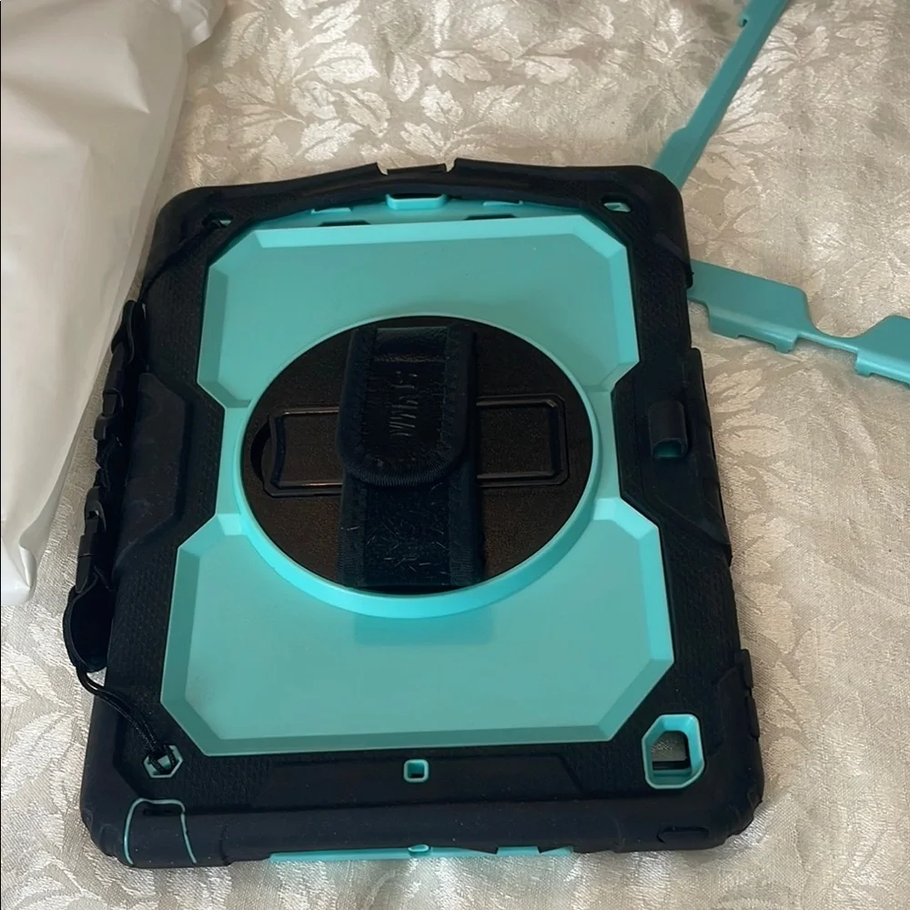 Protective I-pad Case - Black and Blue